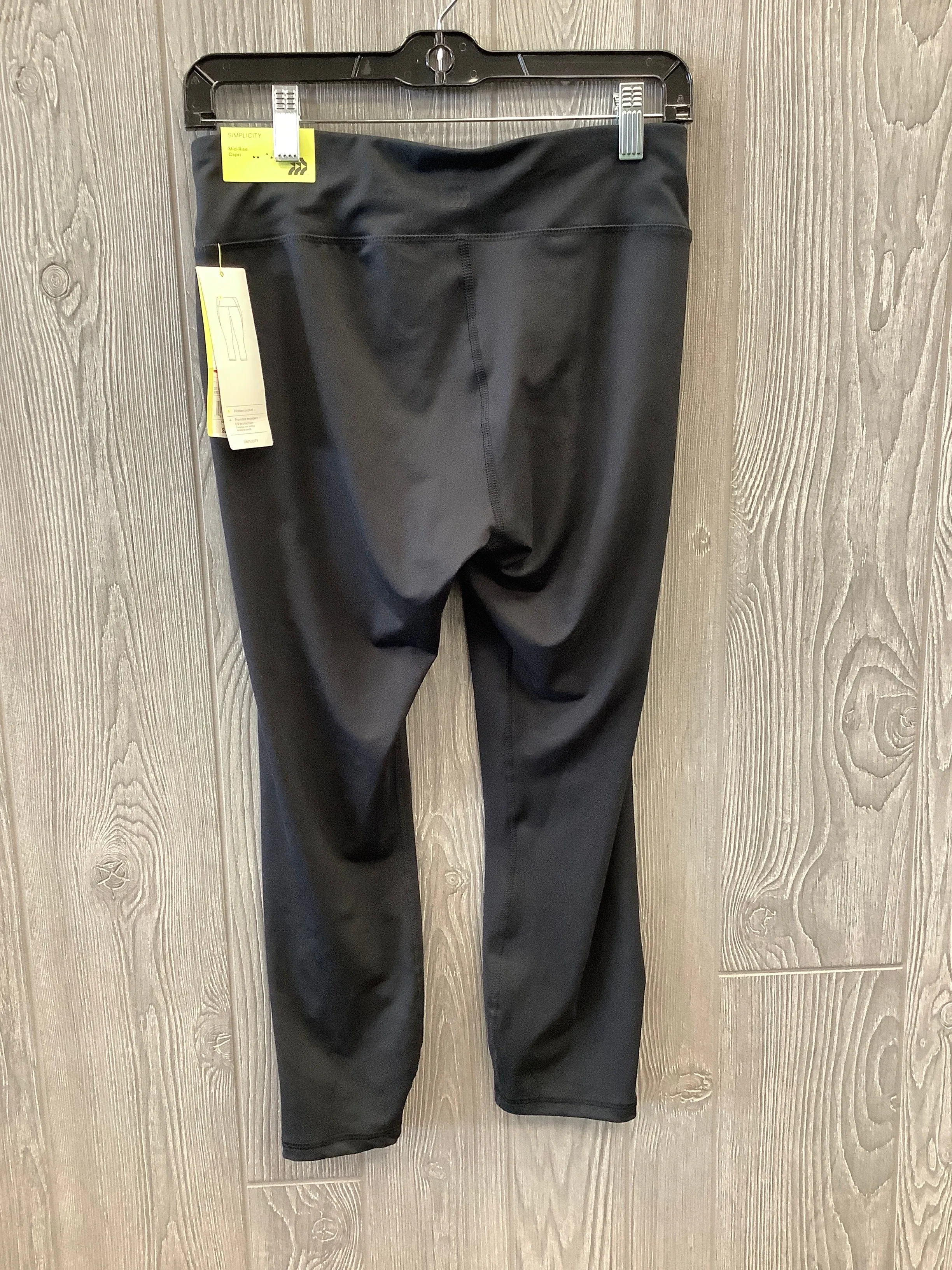 Black Athletic Capris All In Motion, Size M