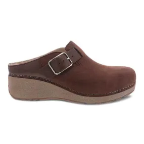 Dansko Caia Clog - Brown Milled Nubuck