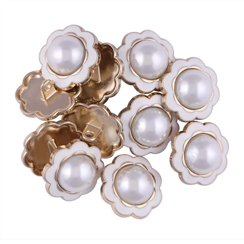 Decorative Flower Shape Pearl Metal Buttons for Shirt/Coats