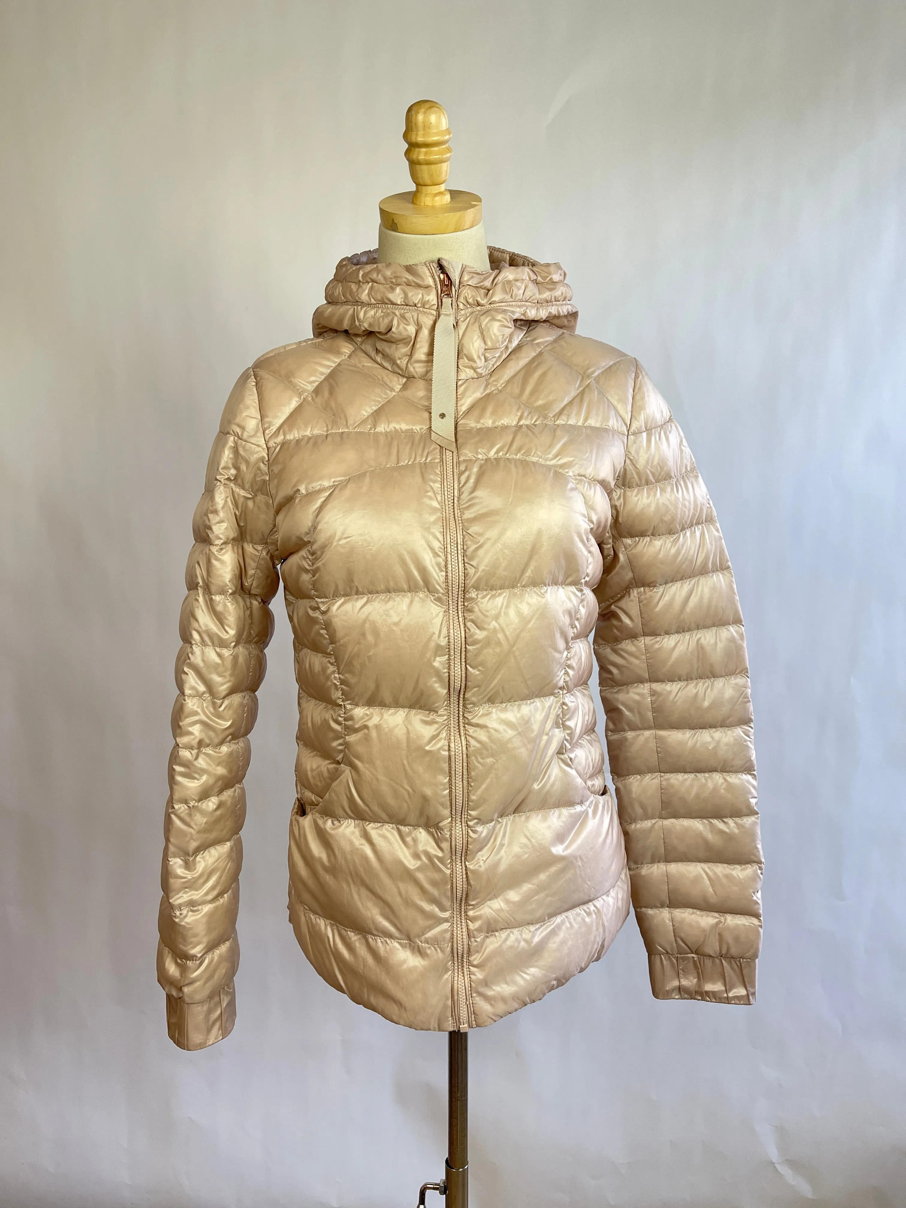 Lululemon Pink Puffer Jacket (M/8)