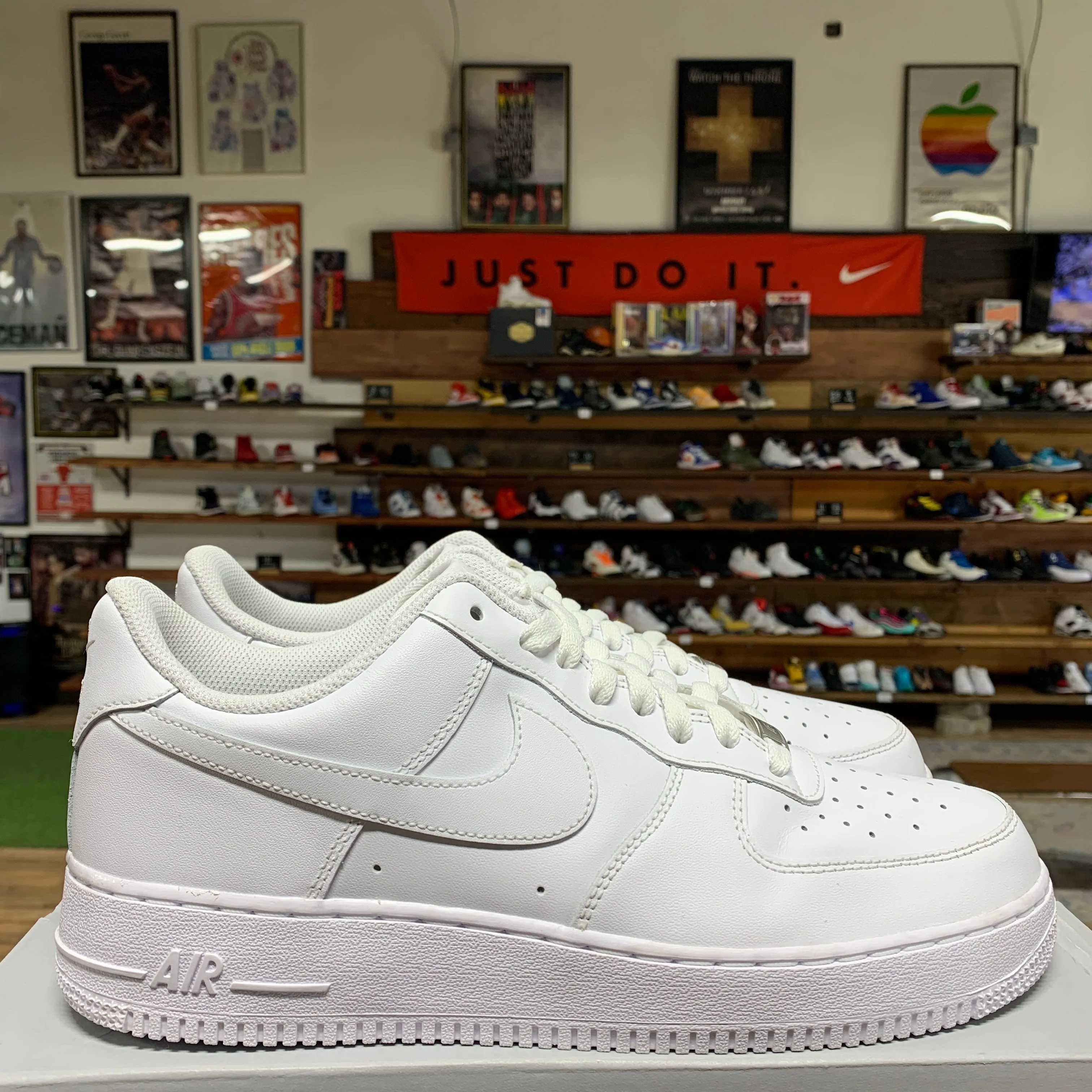 Nike AF1 Low 'Triple White' Size 10