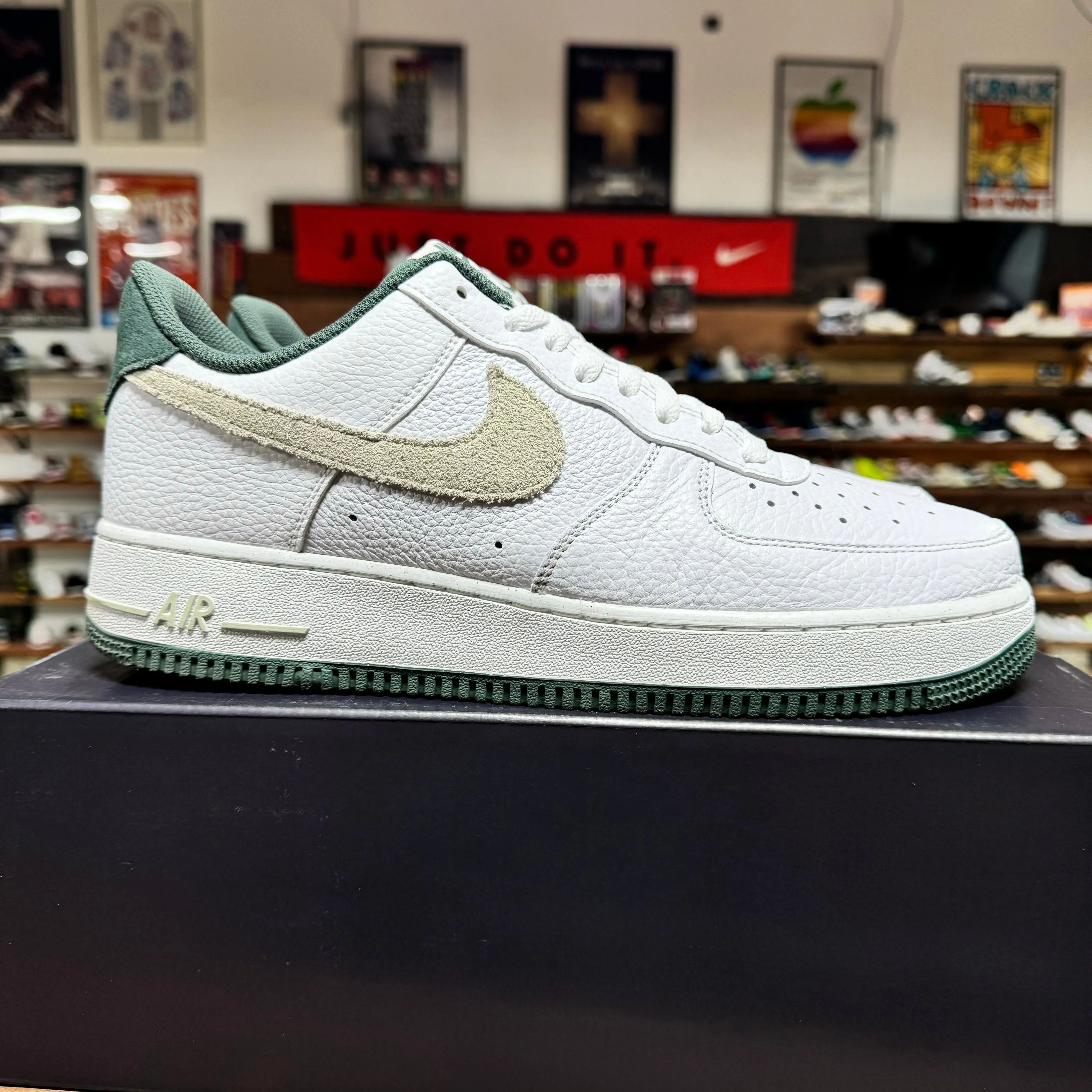 Nike AF1 Low 'Vintage Green' Size 10