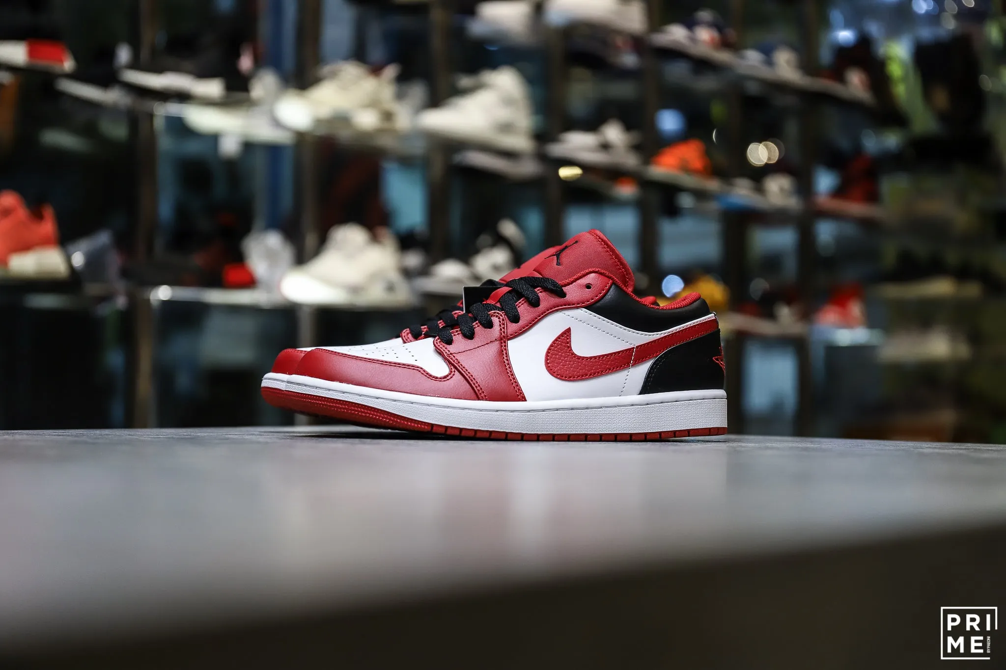 Nike Air Jordan 1 Low 'Bulls' (553558 163)