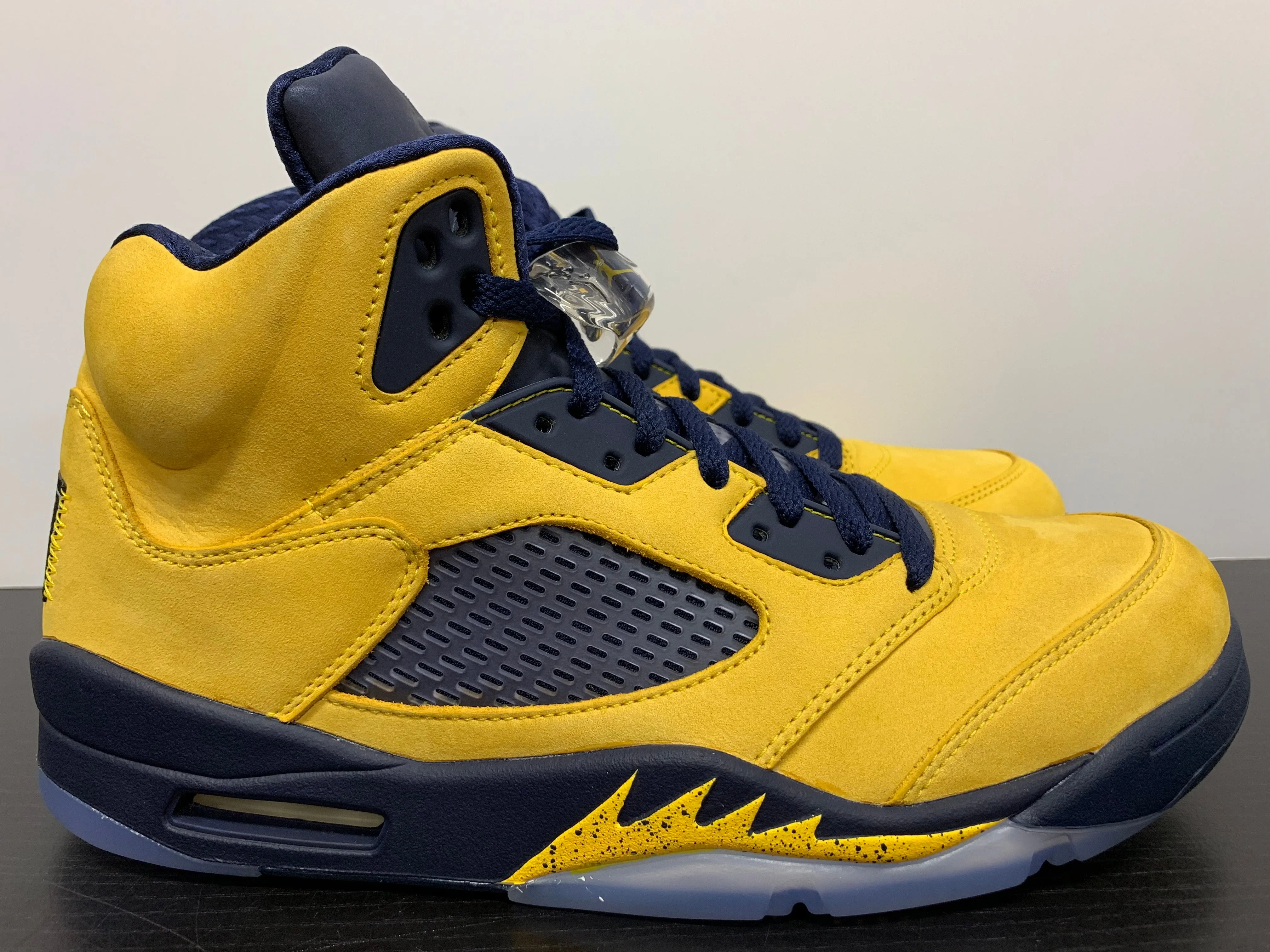 Nike Air Jordan 5 Michigan